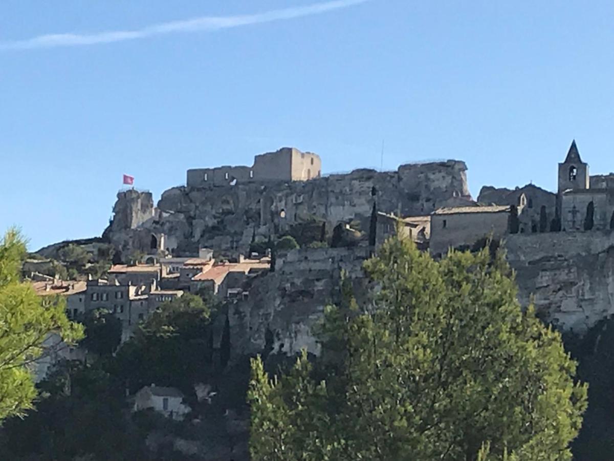 Mas De La Fadeto Bed & Breakfast Les Baux-de-Provence Exterior photo